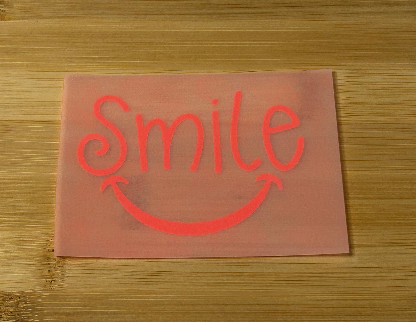 "Smile" Flock Patch zum Aufbügeln - Verleihe deinen Textilien Persönlichkeit
