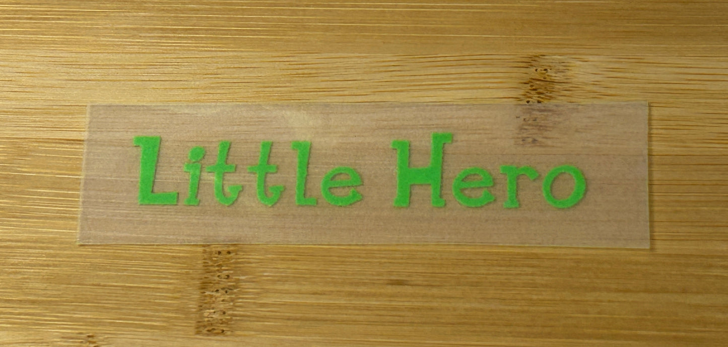 "Little Hero" Flock Patch zum Aufbügeln - für kleine Alltagshelden
